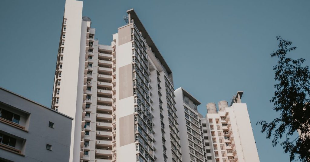 דירה להשקעה מול ריט: מה נותן תשואה גבוהה יותר